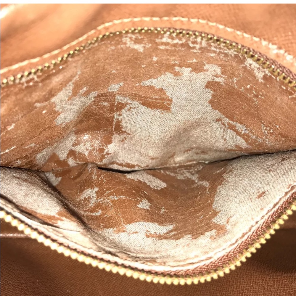 authentic LV Monogram Marly Dragonne GM Clutch - Picture 9 of 14